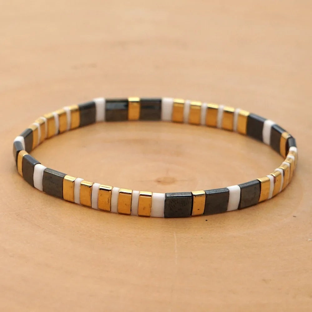 Women's Bohemian Glass Beaded Bracelet – Trendy & Elegant