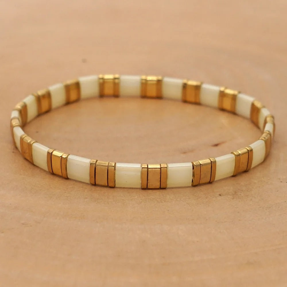 Women's Bohemian Glass Beaded Bracelet – Trendy & Elegant