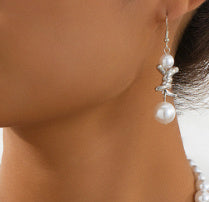 Thorn Stitching Pearl Necklace Women