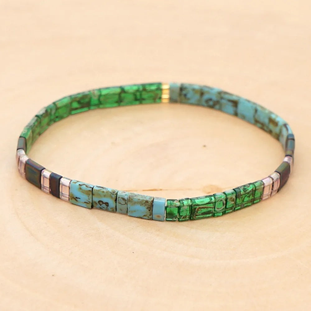 Women's Bohemian Glass Beaded Bracelet – Trendy & Elegant