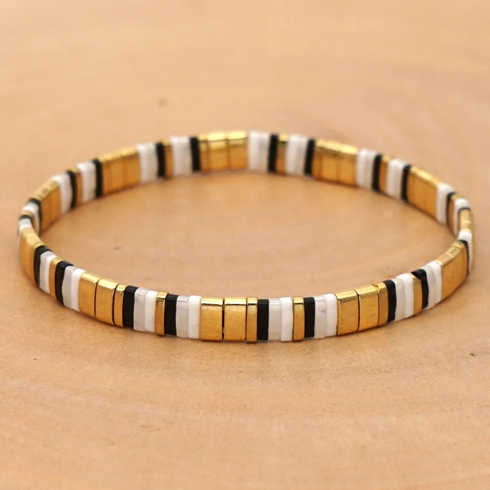 Women's Bohemian Glass Beaded Bracelet – Trendy & Elegant