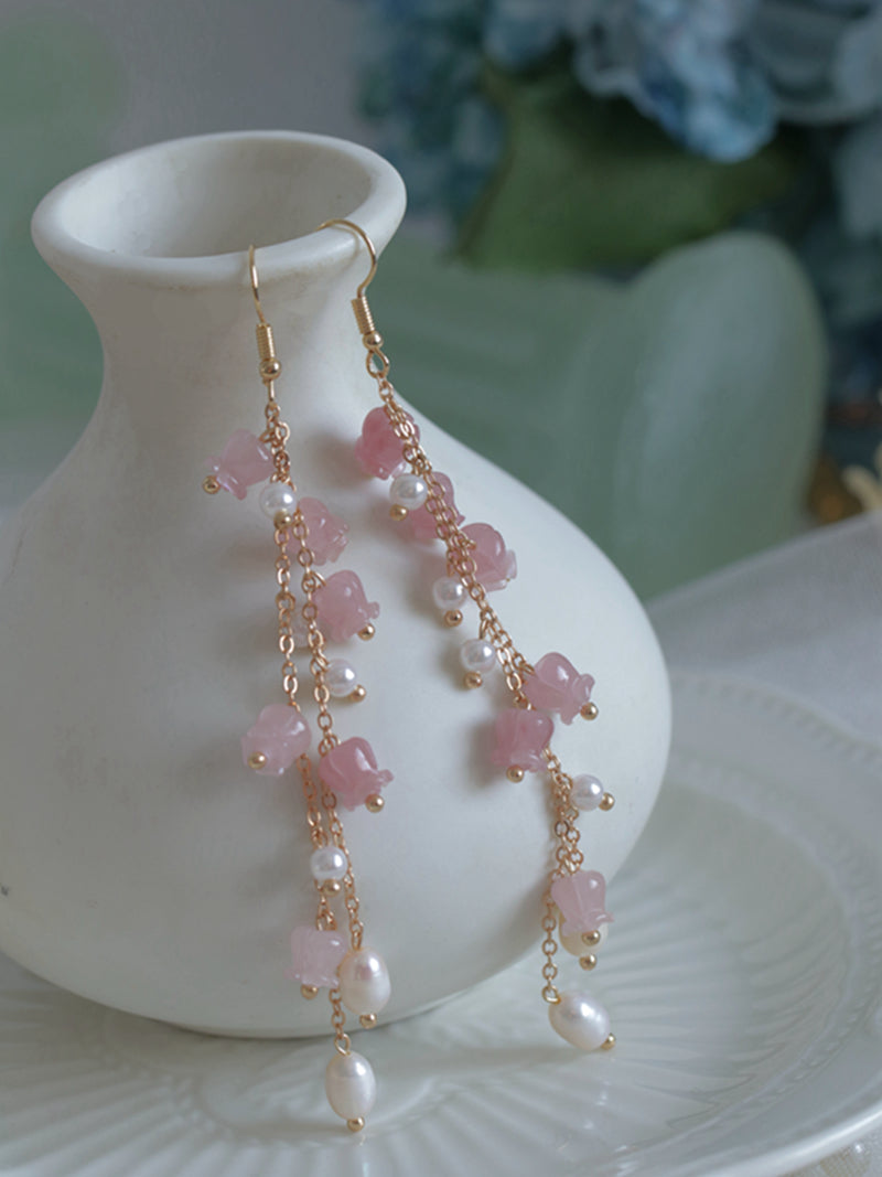 Antique Lily Of The Rings With Carved Flowers