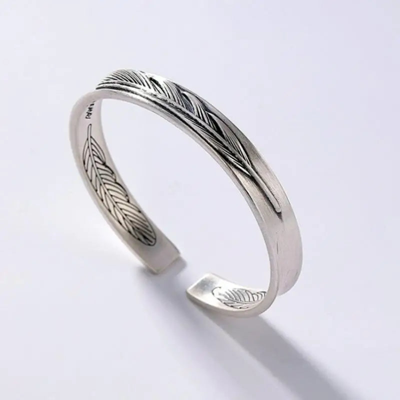 Crater Design Bump Bracelet Fashion