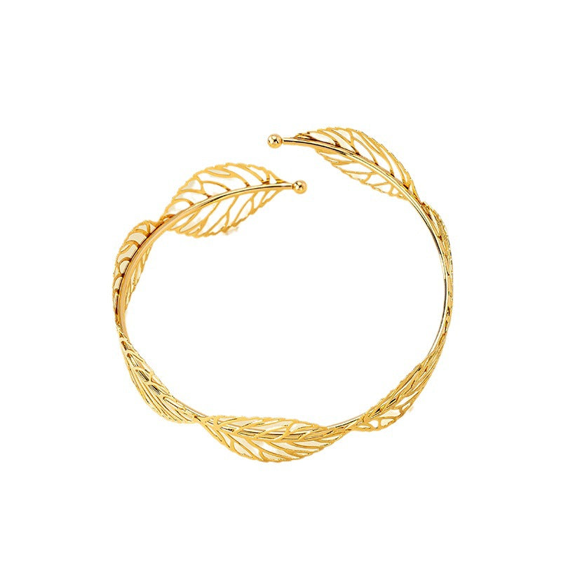 Women's Fashion Metal Eye-catching Hollow Leaf Bracelet