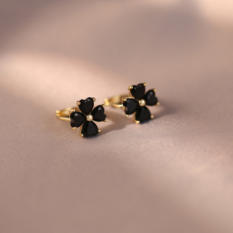 Niche Temperament Black Four-leaf Flower Ear Studs Earrings Female