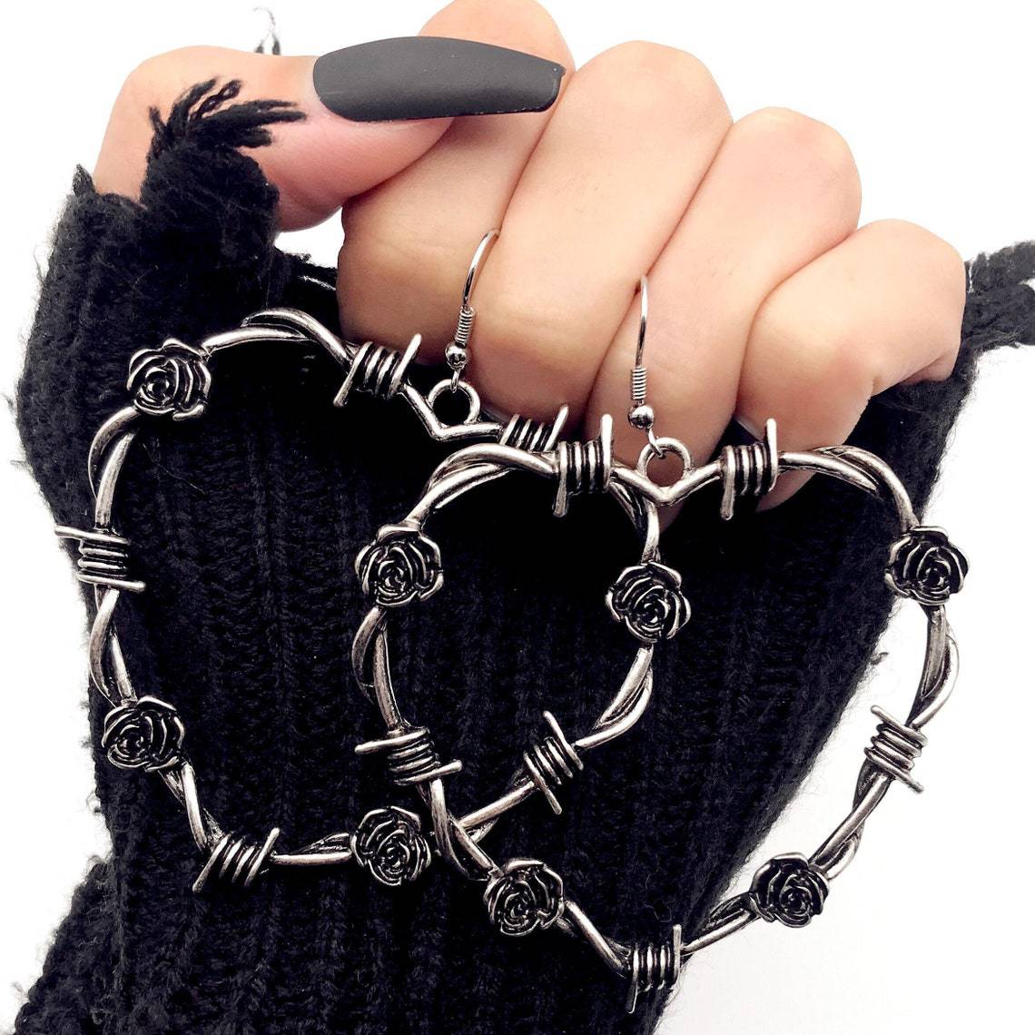 Gothic Barbed Wire Heart-shaped Earrings