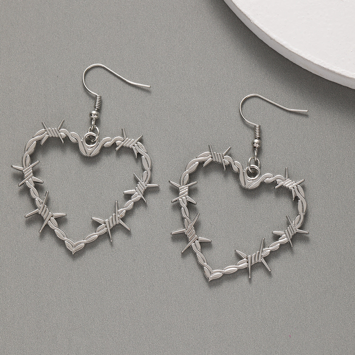 Gothic Barbed Wire Heart-shaped Earrings