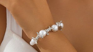 Thorn Stitching Pearl Necklace Women