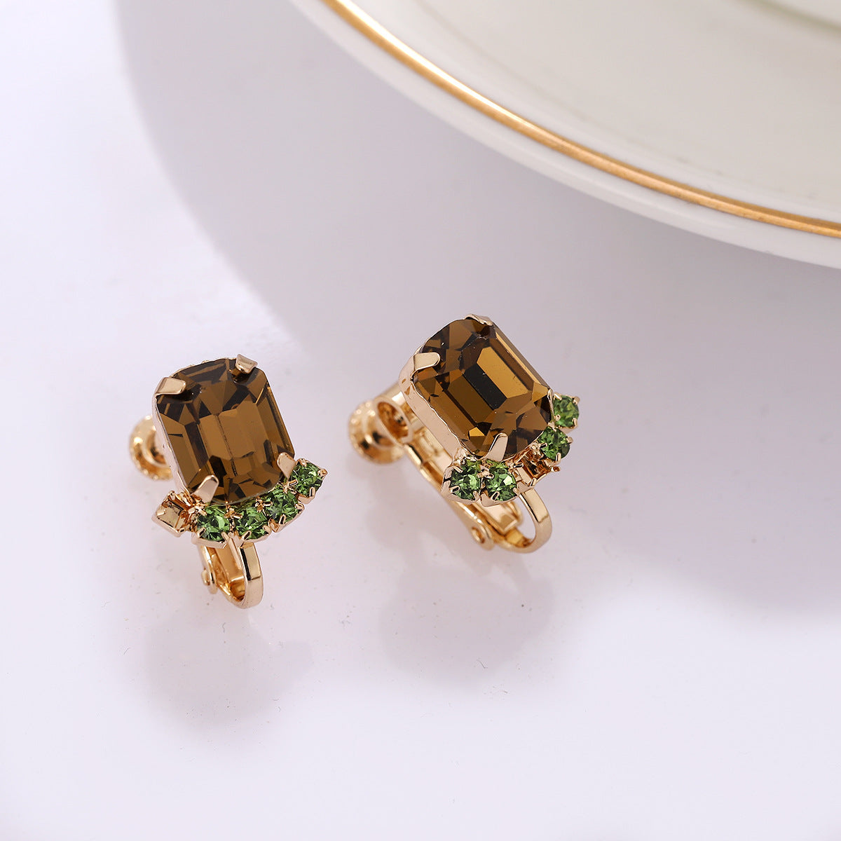 Ear Studs Four-claw Windshield Glass Diamonds Ear Clip