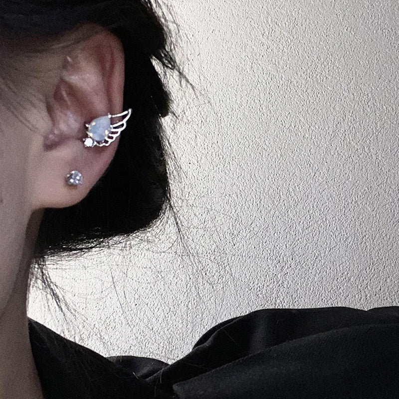 Fantasy Crystal Wings Female Ear Clip