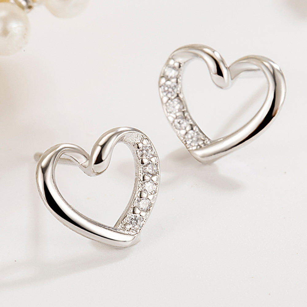 Women's Simple Fashion Heart-shaped Stud Earrings