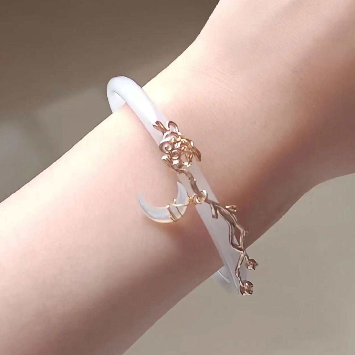 Women's Fashion Retro Glass Bracelet