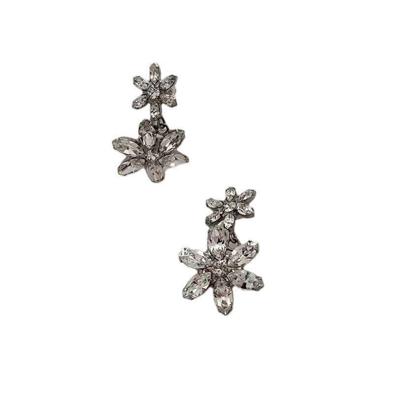 High-grade Luxury Diamond-embedded Flower Earrings