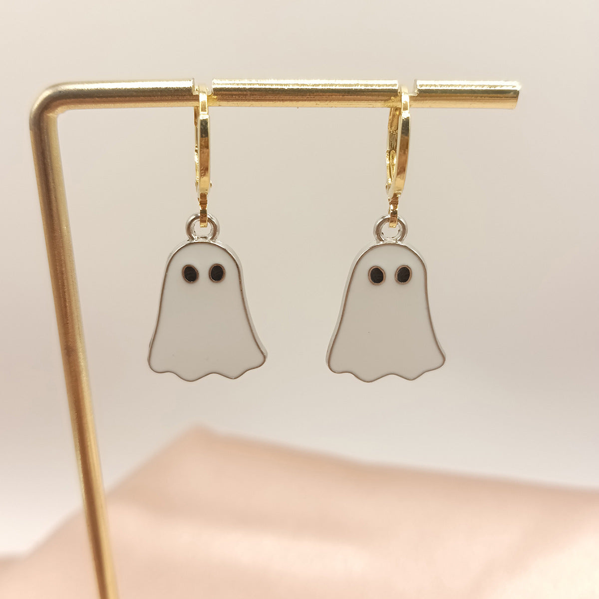 Halloween Cartoon Ghost Ear Clip