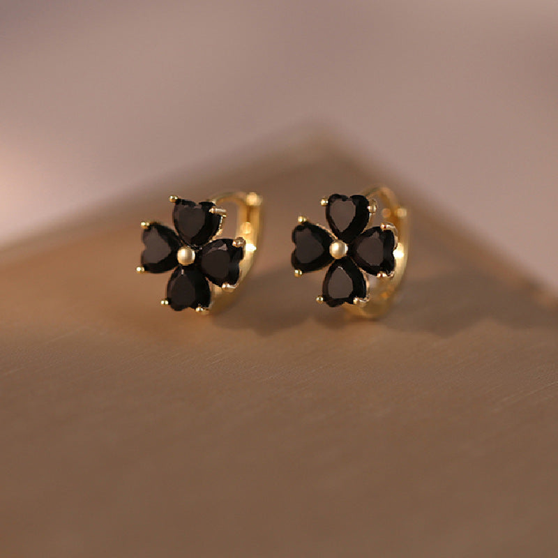 Niche Temperament Black Four-leaf Flower Ear Studs Earrings Female