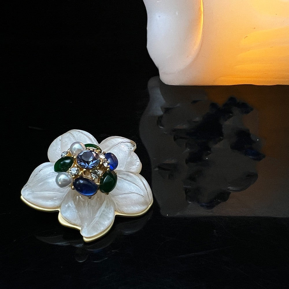 Original Retro Glaze White Camellia Earrings